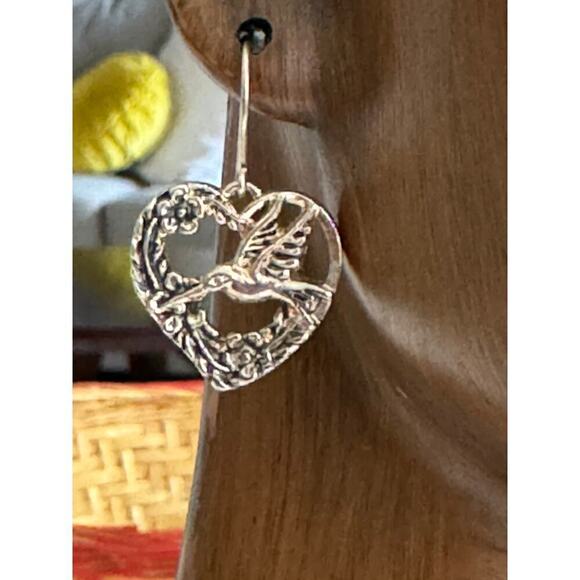 Silver Heart Shaped Humming Bird Pierced Earrings Sterling - Picture 1 of 8